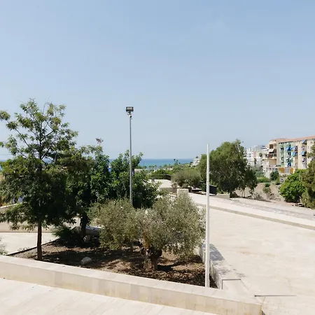 דירה Viognier Harbor's Light